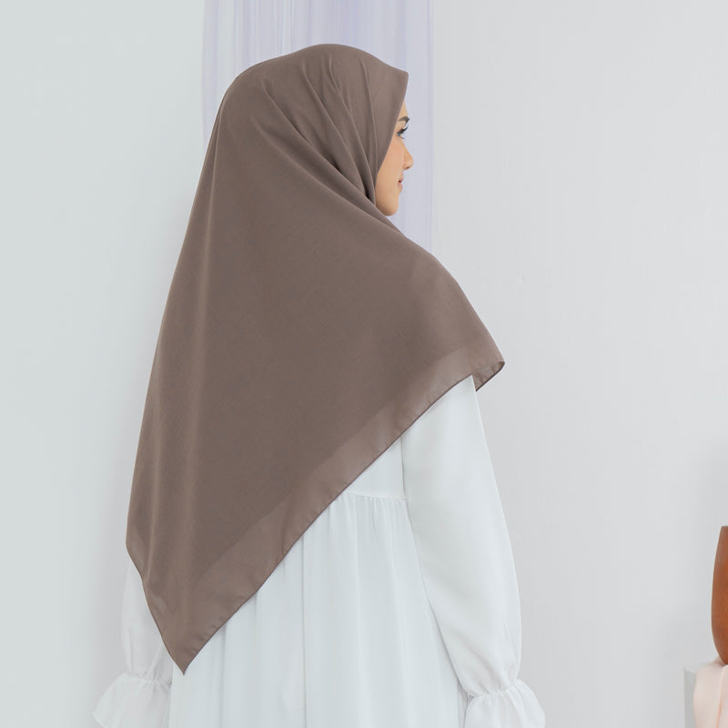 Detaa Square Syari (Hijab Segiempat Syari) Dark Choco