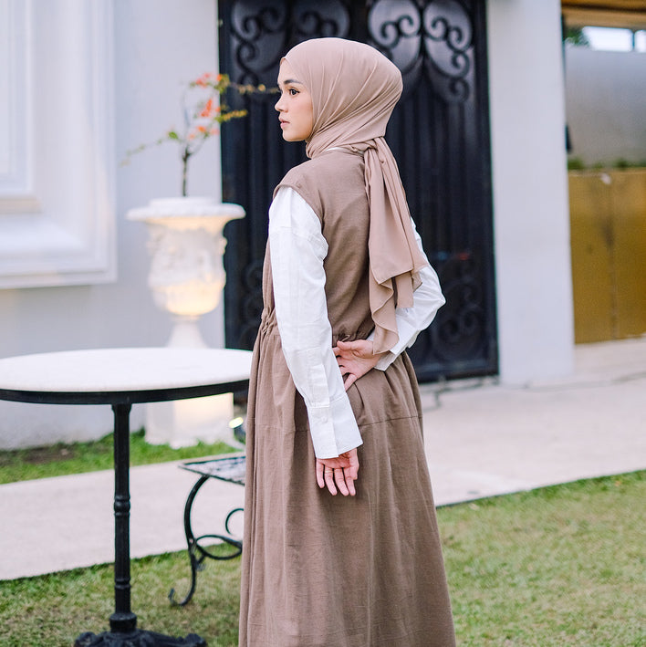 Zalina Dress Soft Brown (Overall Cotton Linen)