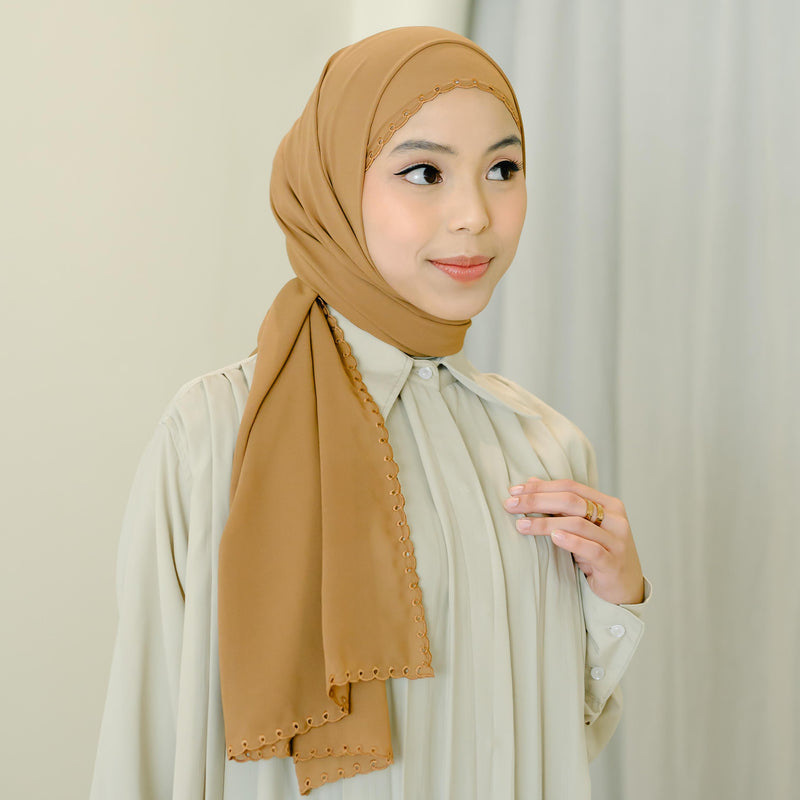 Daira Classic Shawl (Pashmina Emboridery Bordir Lubang) Kerudung Pashmina Muslim  Wanita