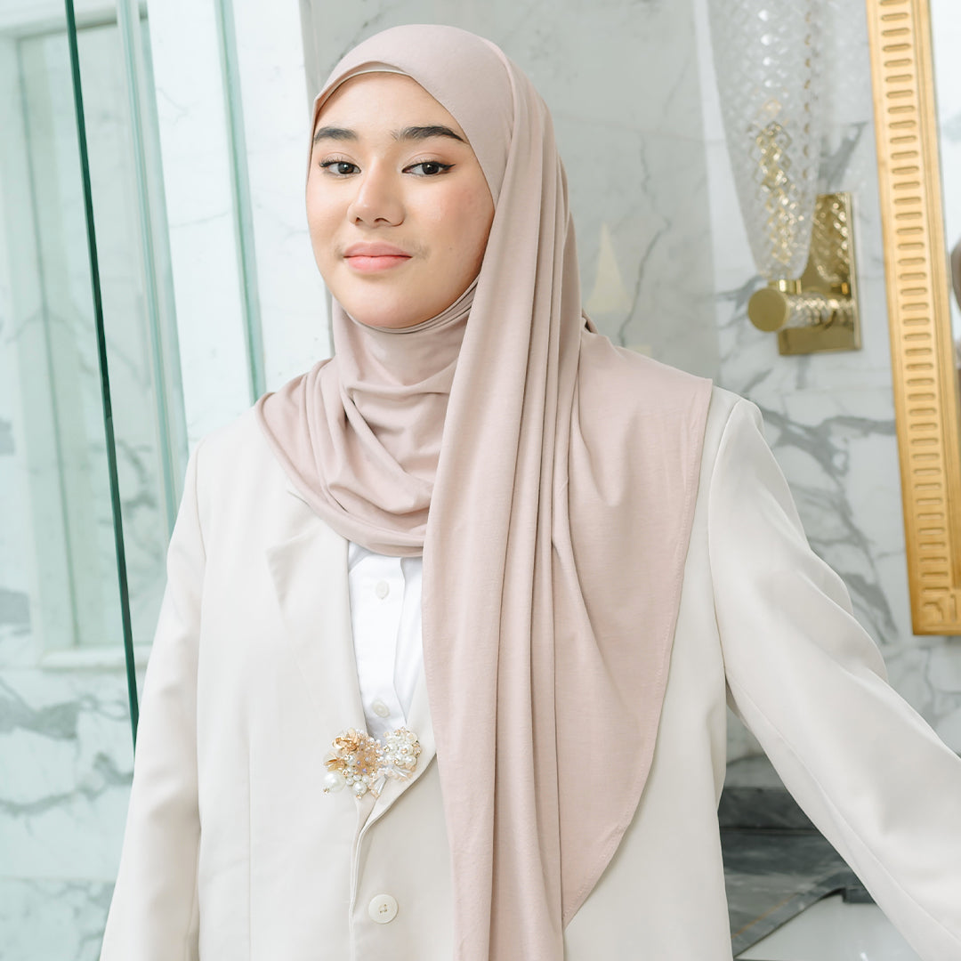 Tana Oval Shawl Nude Cream – Lozy