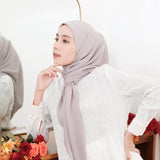 Detaa Square (Hijab Segiempat Voal)