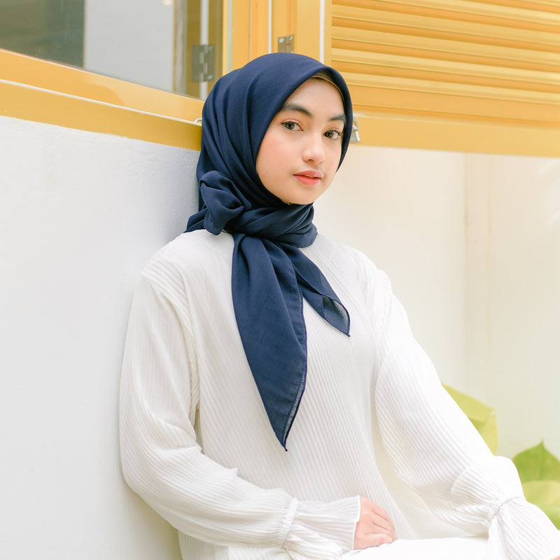 Mima Square (Hijab Segiempat Segi empat Bahan Katun)
