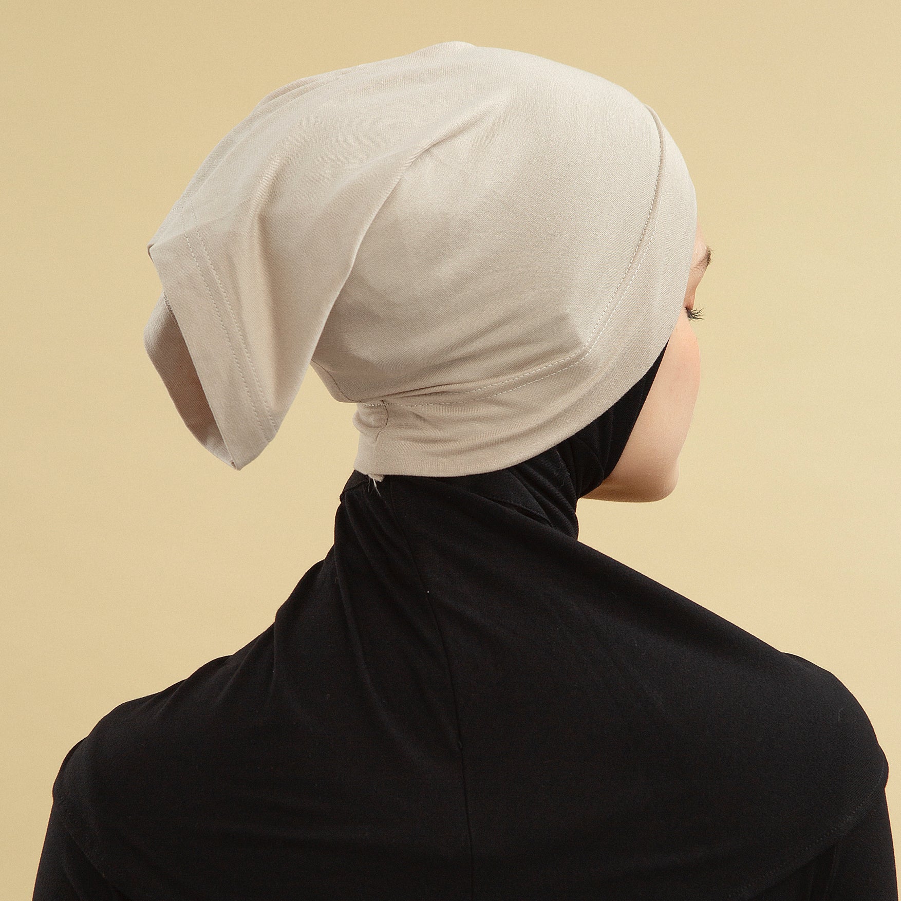 Inner Basic Ciput 2 Lubang Cream Almond – Lozy