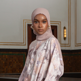 Noir Embroidery Shawl Ivory