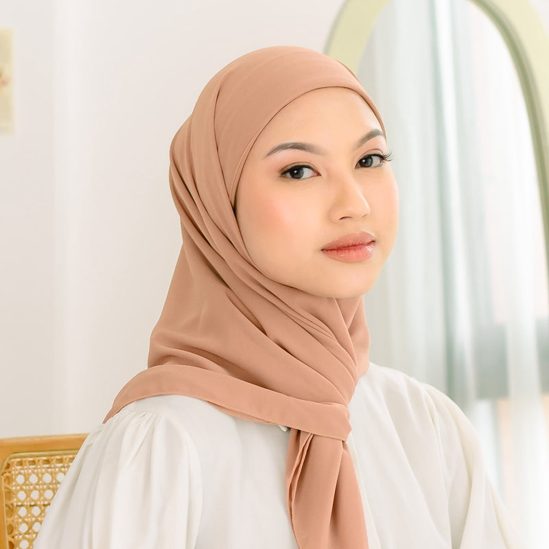 Araa Square (Hijab Segiempat Melayu Tali Instan)