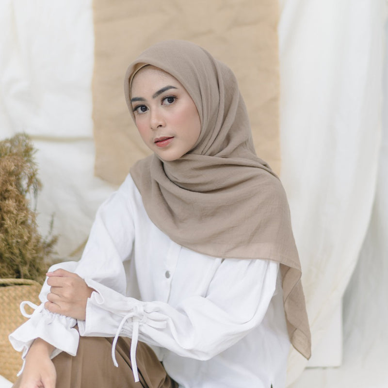 Mima Square (Hijab Segiempat Segi empat Bahan Katun)