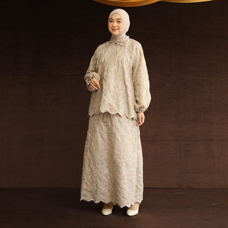 Floure Embroidery Set Pale Khaki S-M Series 7