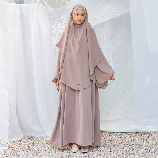 Mida Abaya Khimar Set in Grey Cream (Lozy x Hamidah)