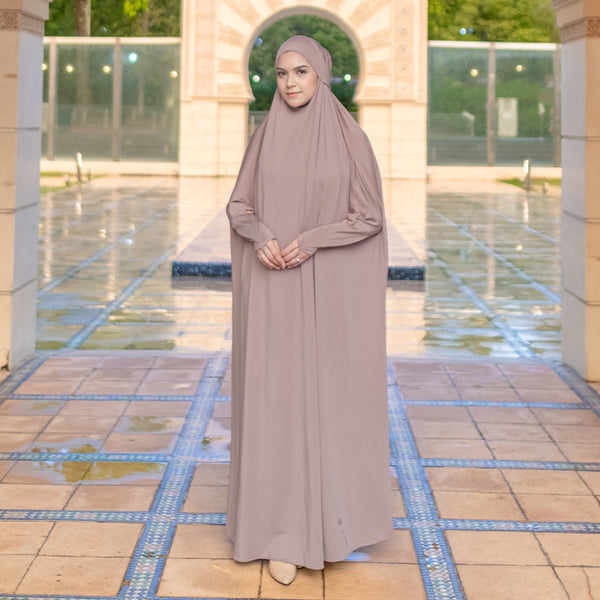 Shameera Abaya in Grey Cream (Lozy x Hamidah)