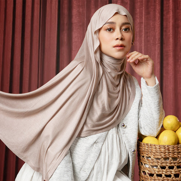 Pre Order Arabian Shawl Lozy x Lesti Nude Cream