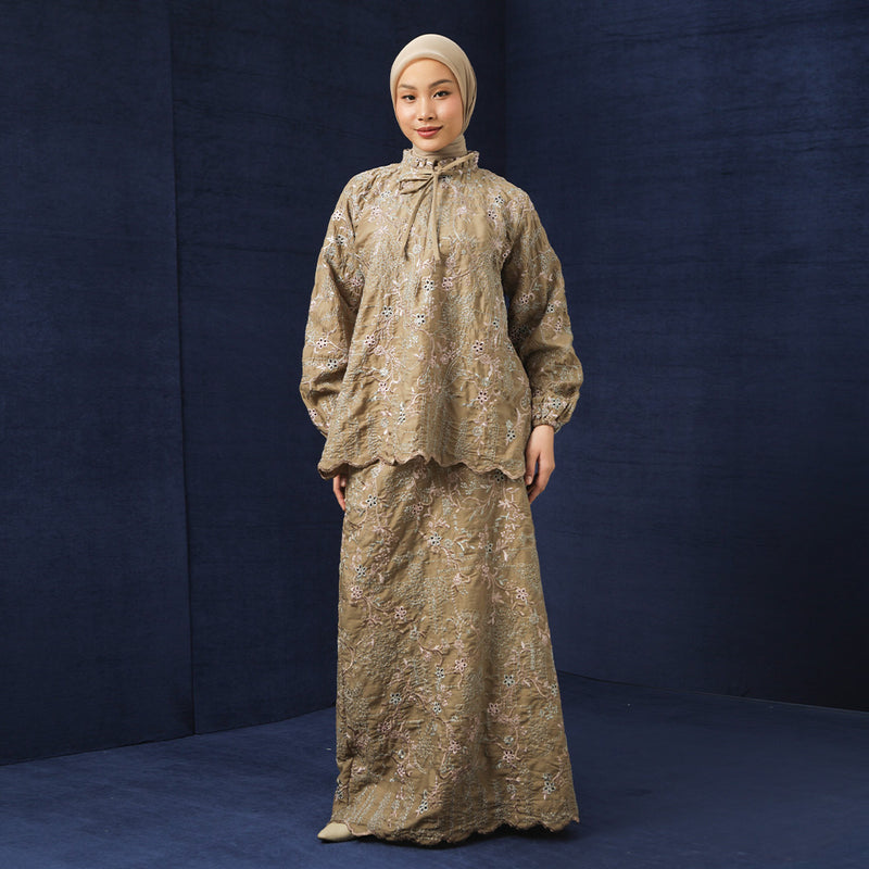 Floure Embroidery Set Dessert Taupe L-XL Series 2