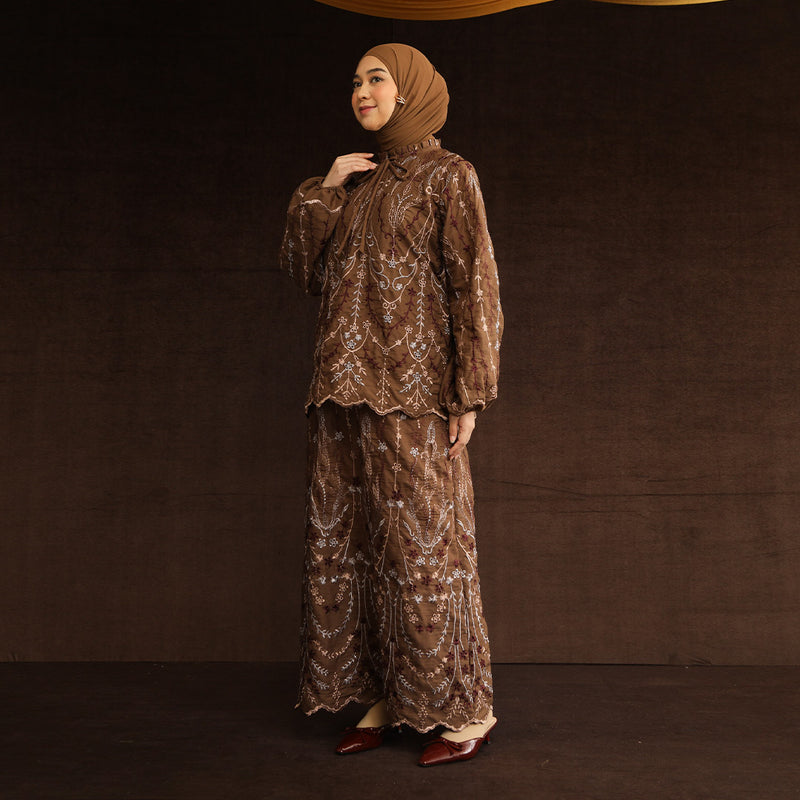 Floure Embroidery Set Seal Brown L-XL Series 7