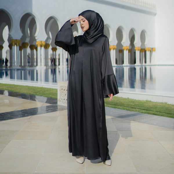 Latifa Abaya Silk Black