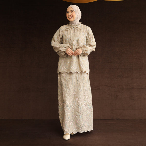 Floure Embroidery Set Pale Khaki S-M Series 6