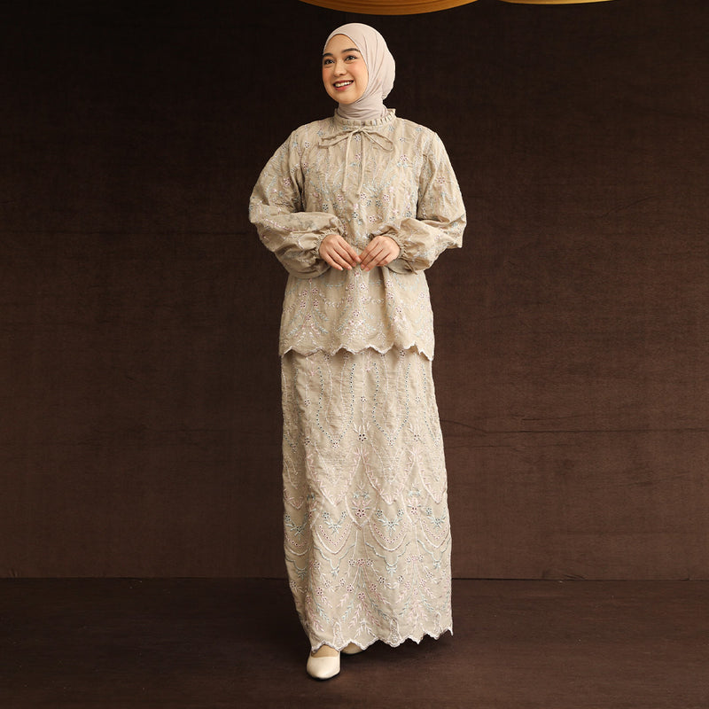 Floure Embroidery Set Pale Khaki S-M Series 6