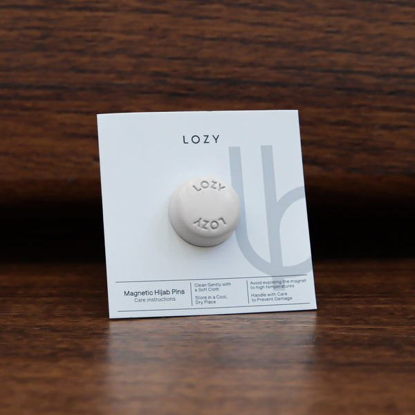 Magnet Pin Signature Circle Type Broken White Series 2