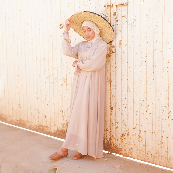 Sauda Pleats Dress Light Cream