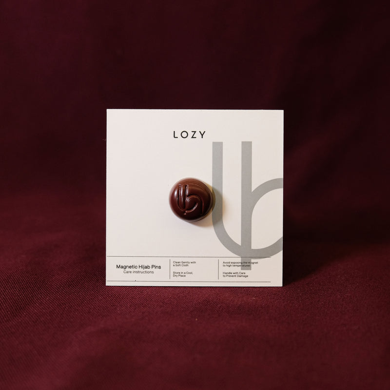 Magnet Pin Signature Circle Type Maroon