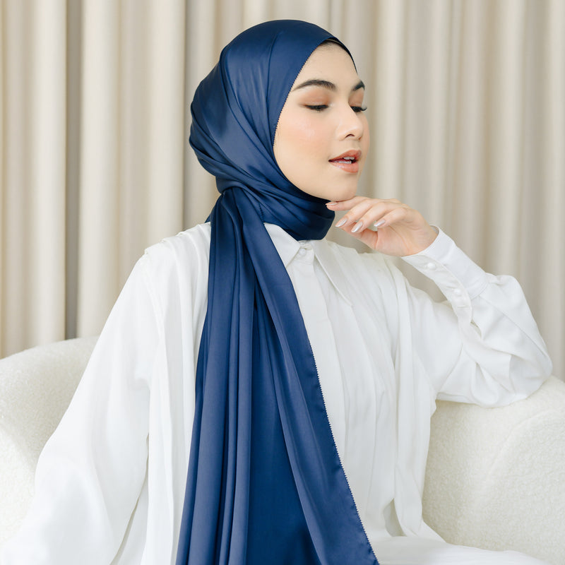 Medina Eyelash Shawl Deep Blue