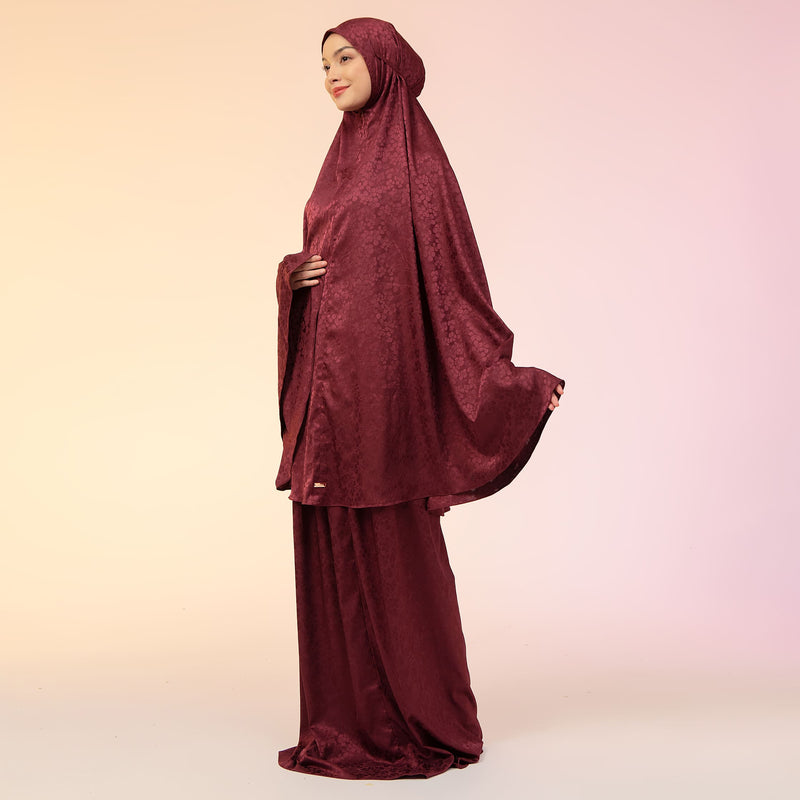 Najla Prayer Set Burgundy