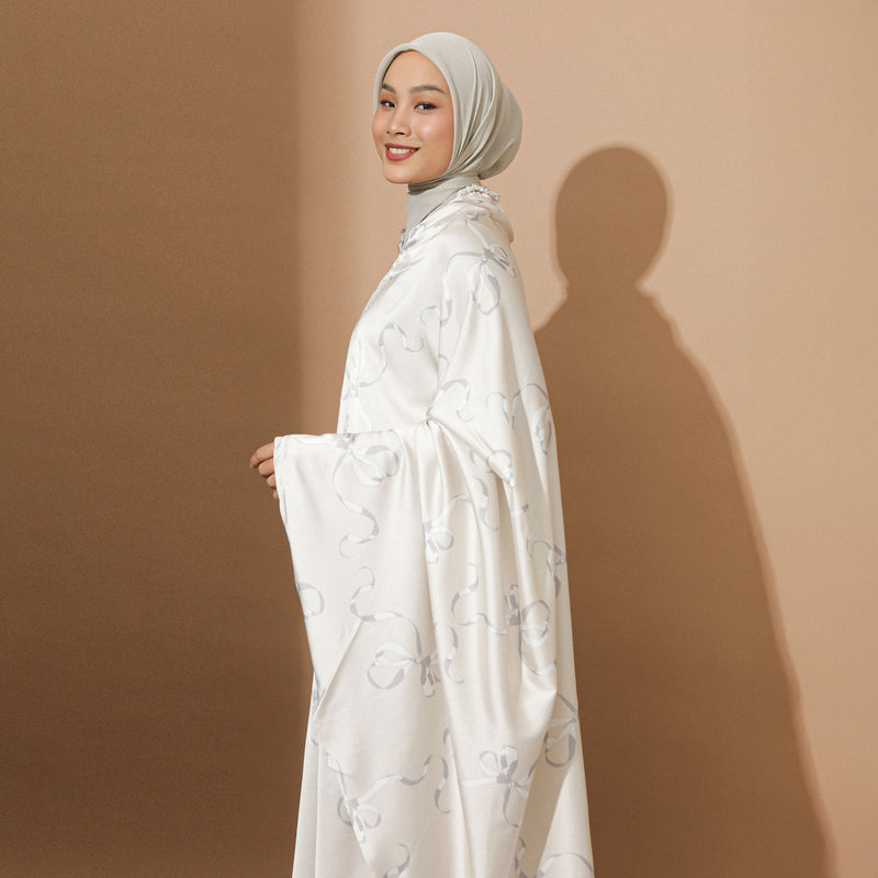 Coquette Prayer Set Series 2 Spanish Grey