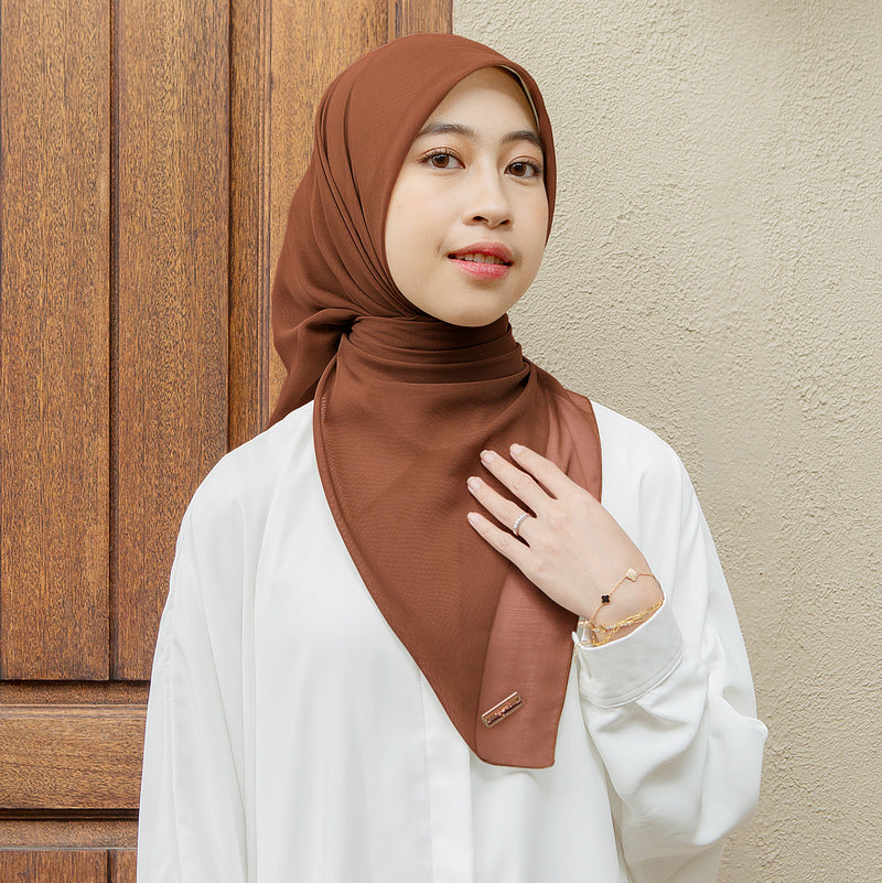 Kirana Paris Plain Japan (Hijab Segiempat Paris Japan Premium)