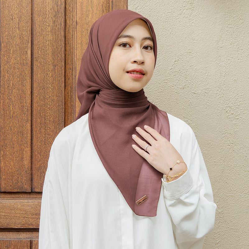 Kirana Paris Plain Japan (Hijab Segiempat Paris Japan Premium)