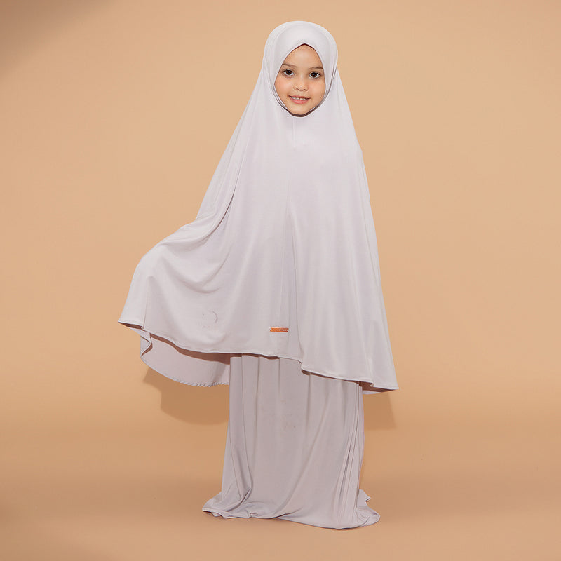 Shameera Prayer Set Kids Series 2 in Light Grey 1-2 Tahun (Lozy x Hamidah)