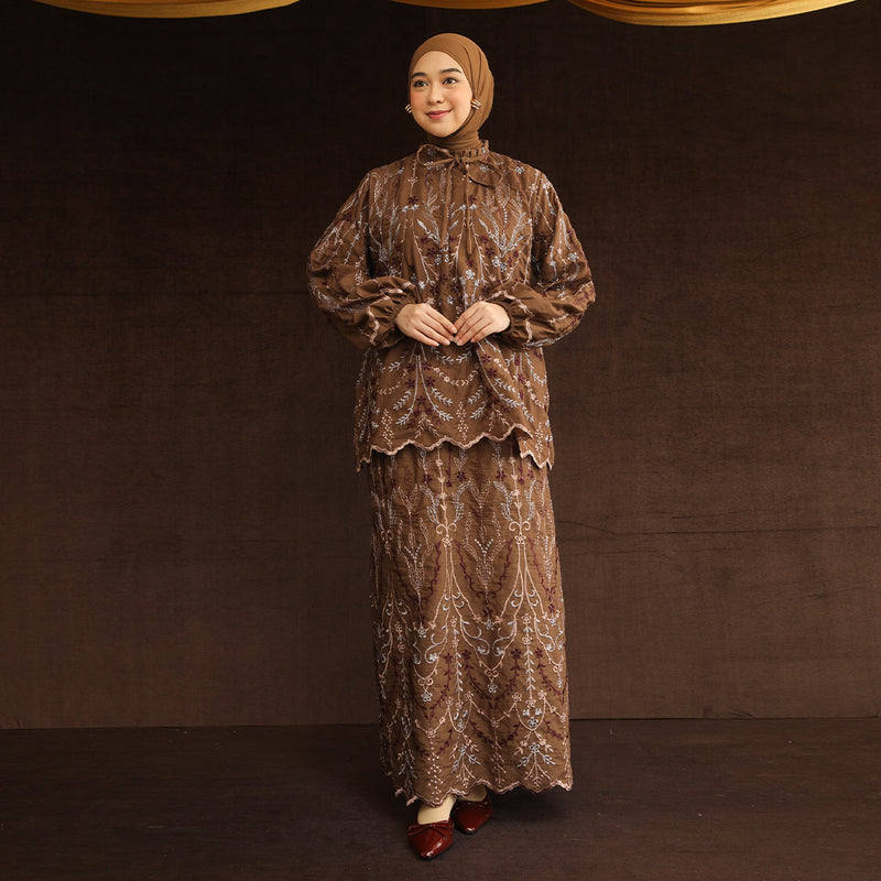 Floure Embroidery Set Seal Brown S-M Series 6