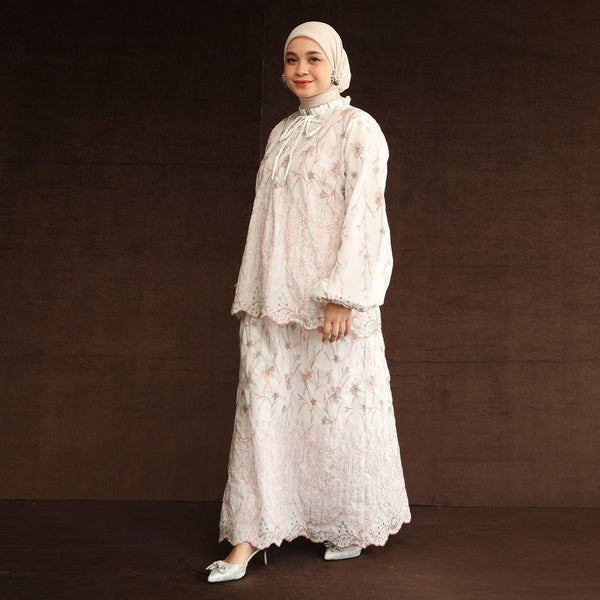 Floure Embroidery Set Snow Blush L-XL Series 9