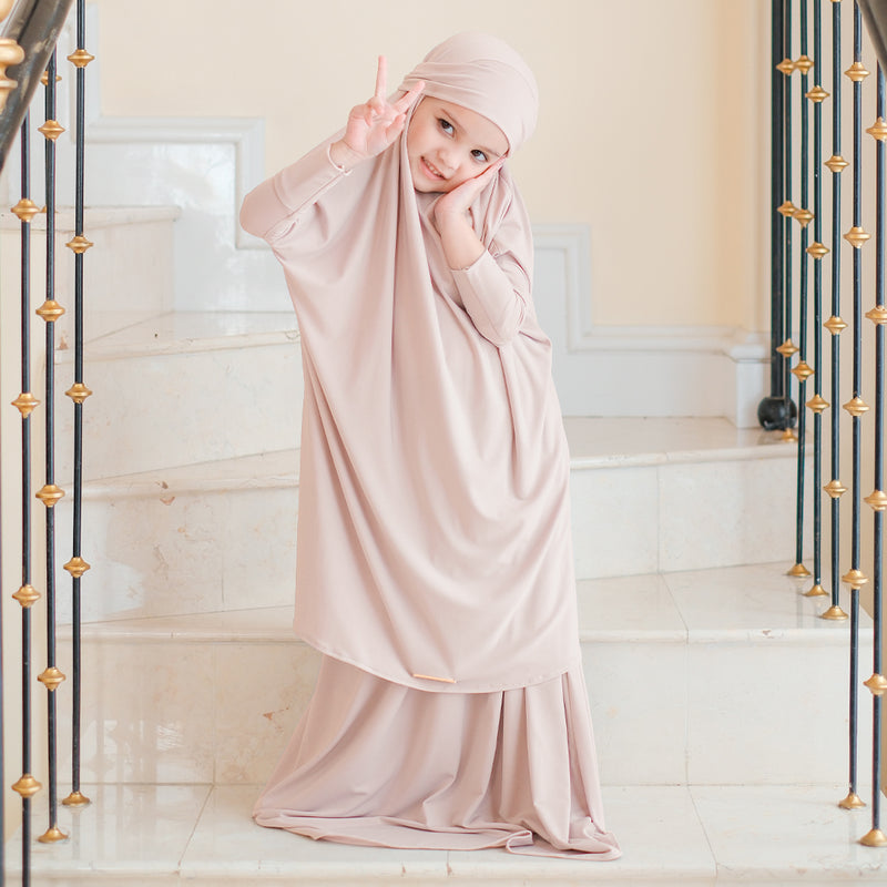 Shameera Prayer Set Kids in Nude Cream 1-2 Tahun (Lozy x Hamidah)