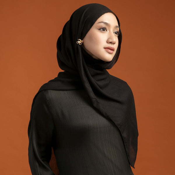 Viscose Eyelash Shawl Black