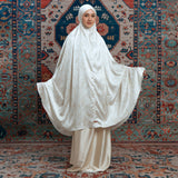 Mida Prayer Set Cream Puff