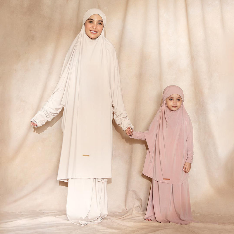 Shameera Prayer Set Series 2 in Broken White (Lozy x Hamidah)