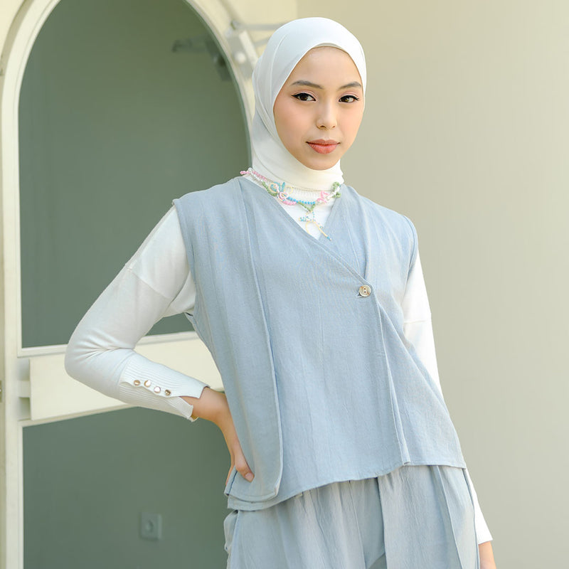 Nami Vest Light Grey