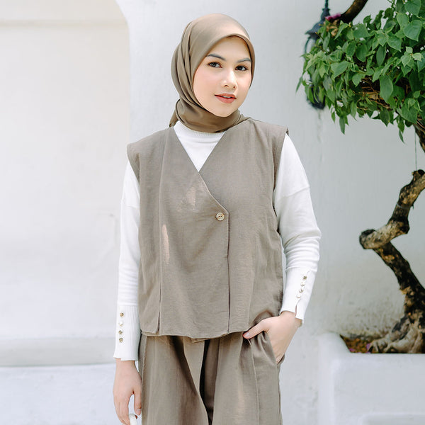 Nami Vest Soft Brown