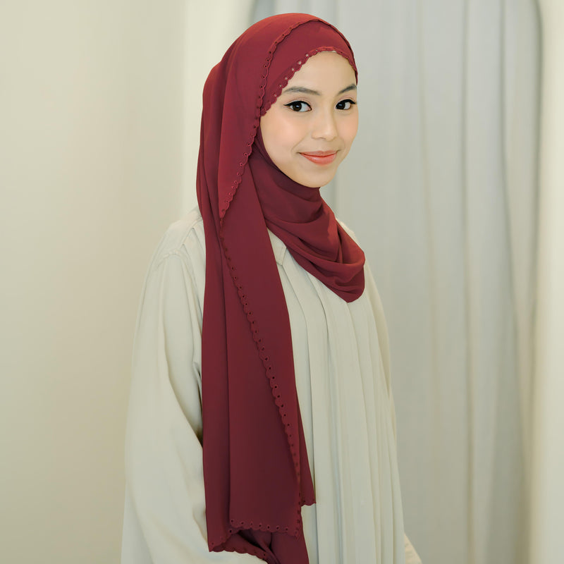 Daira Classic Shawl (Pashmina Emboridery Bordir Lubang) Kerudung Pashmina Muslim  Wanita