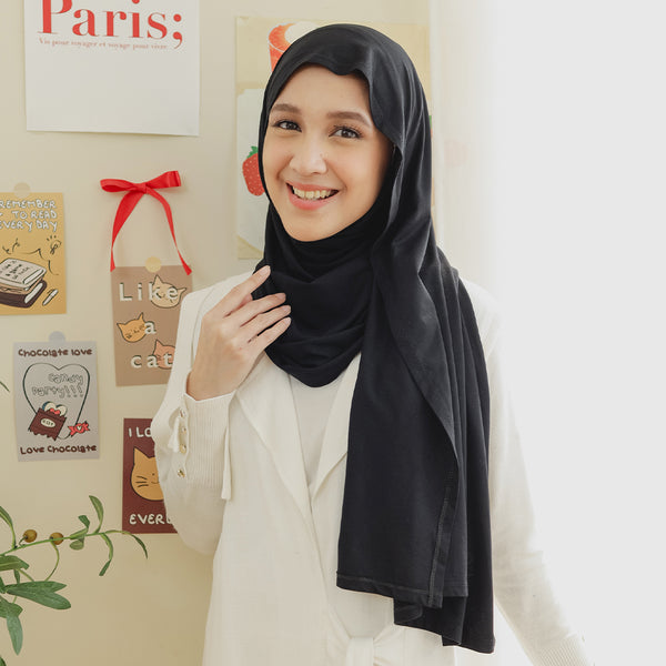 Tana Signature Shawl Black (Exclusive New Label)