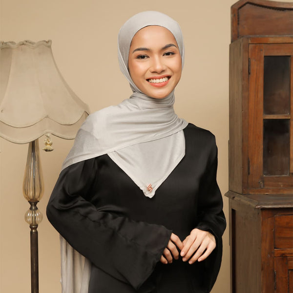 Pre Order Arabian Shawl Lozy x Lesti Grey