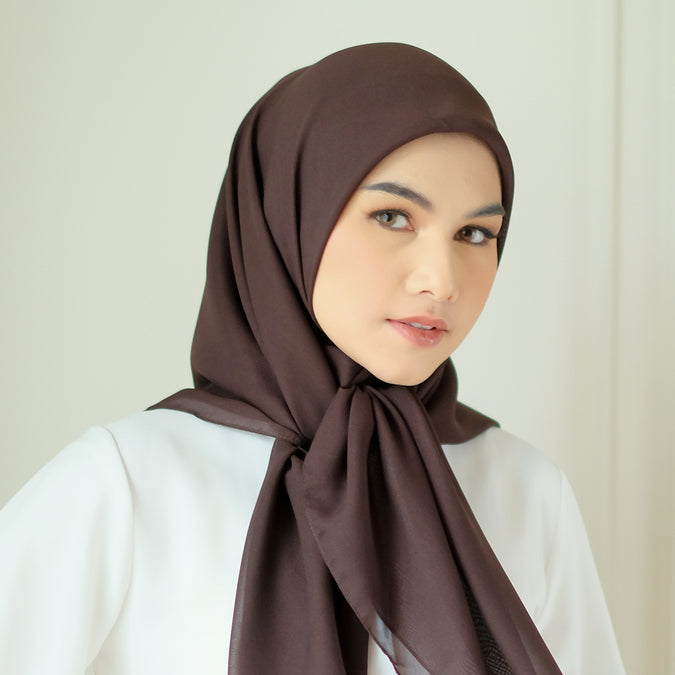 Polly Cotton ( Hijab Segiempat Polly Cotton)