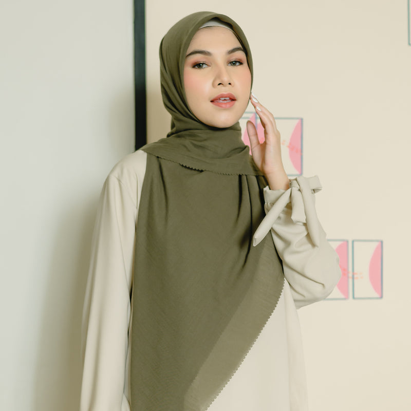 Mima Syari Lasercut (Hijab Segiempat Syari Lasercut)