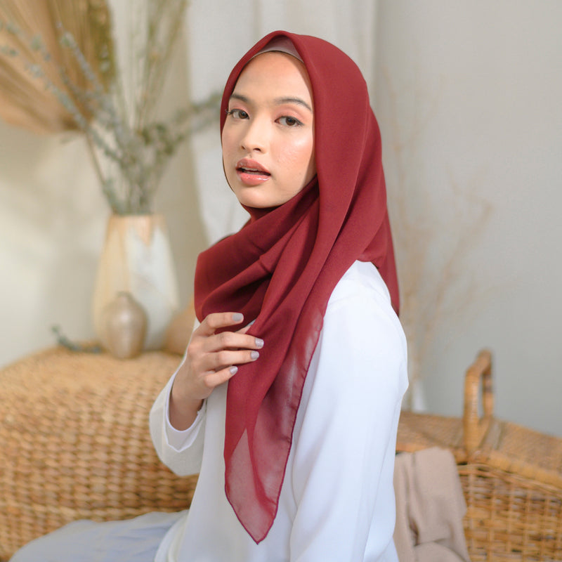 Polly Cotton ( Hijab Segiempat Polly Cotton)