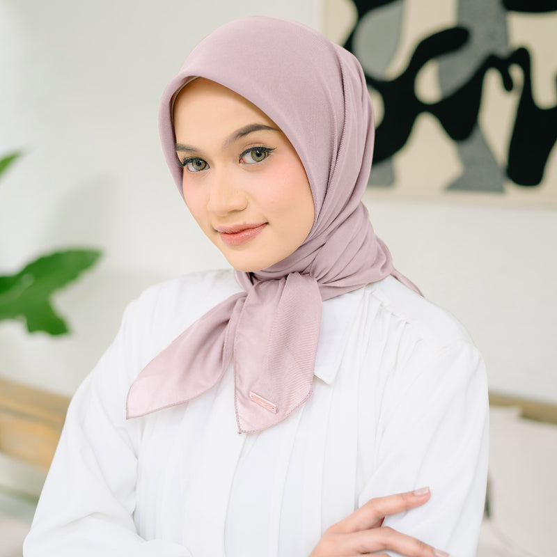 Haraa Voal Plain (Hijab Segiempat Voal Premium Polos Jahit Tepi)