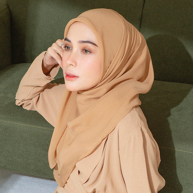 Ovel Square (Hijab Segiempat Oval Lozy x Hamidah)