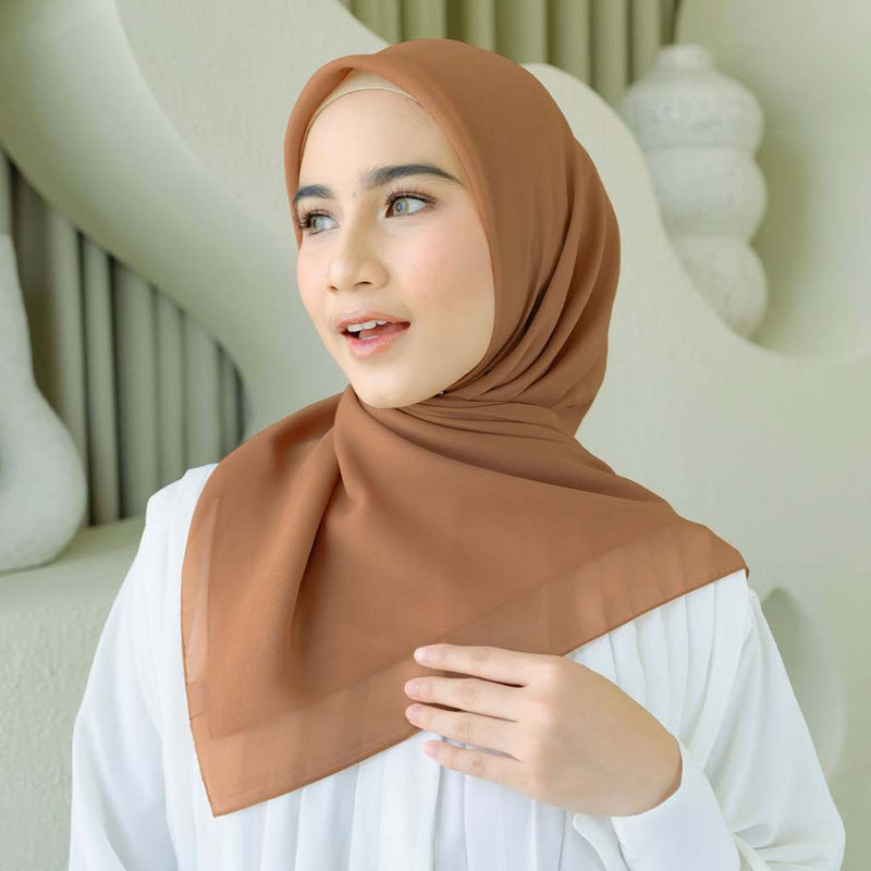 Polly Cotton ( Hijab Segiempat Polly Cotton)