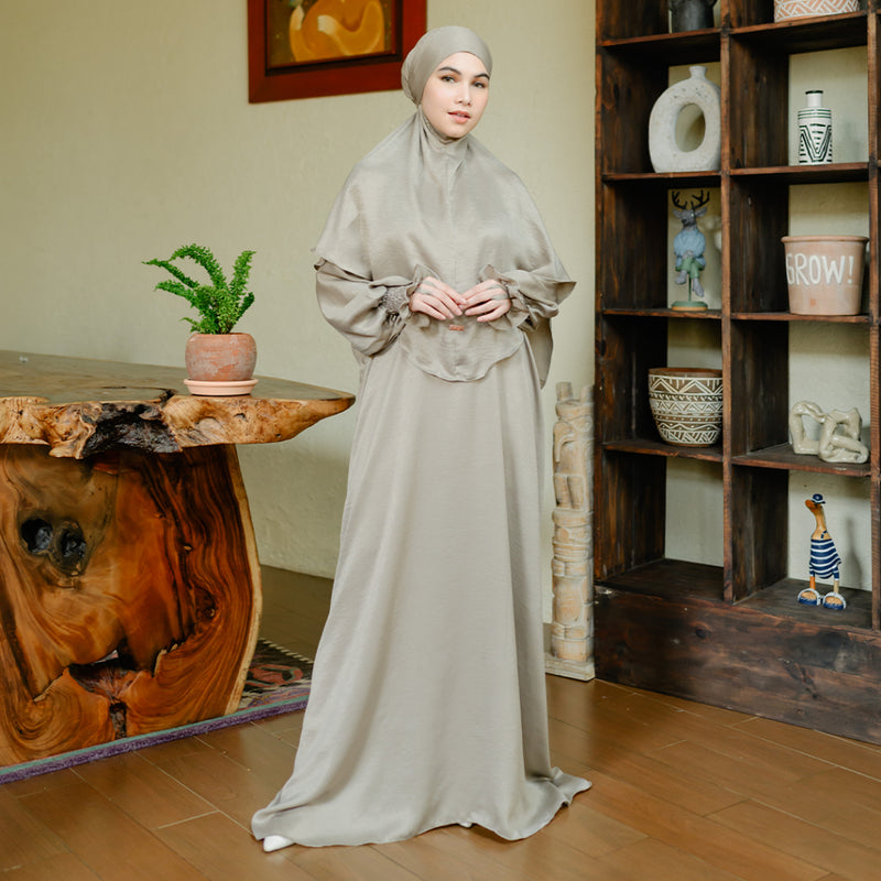 Hanida Abaya Set (One Set Abaya Umroh Haji Gamis Set Kerudung Syari)