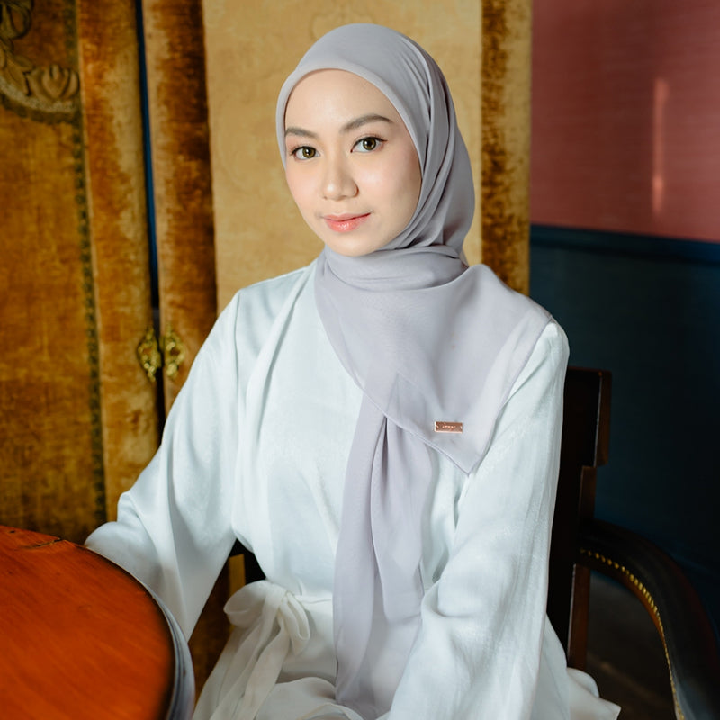 Kirana Paris Plain Japan (Hijab Segiempat Paris Japan Premium)