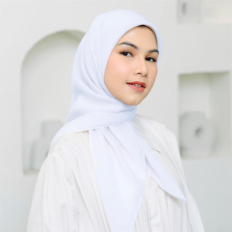 Polly Cotton (Hijab Polos Segiempat Polly Cotton)