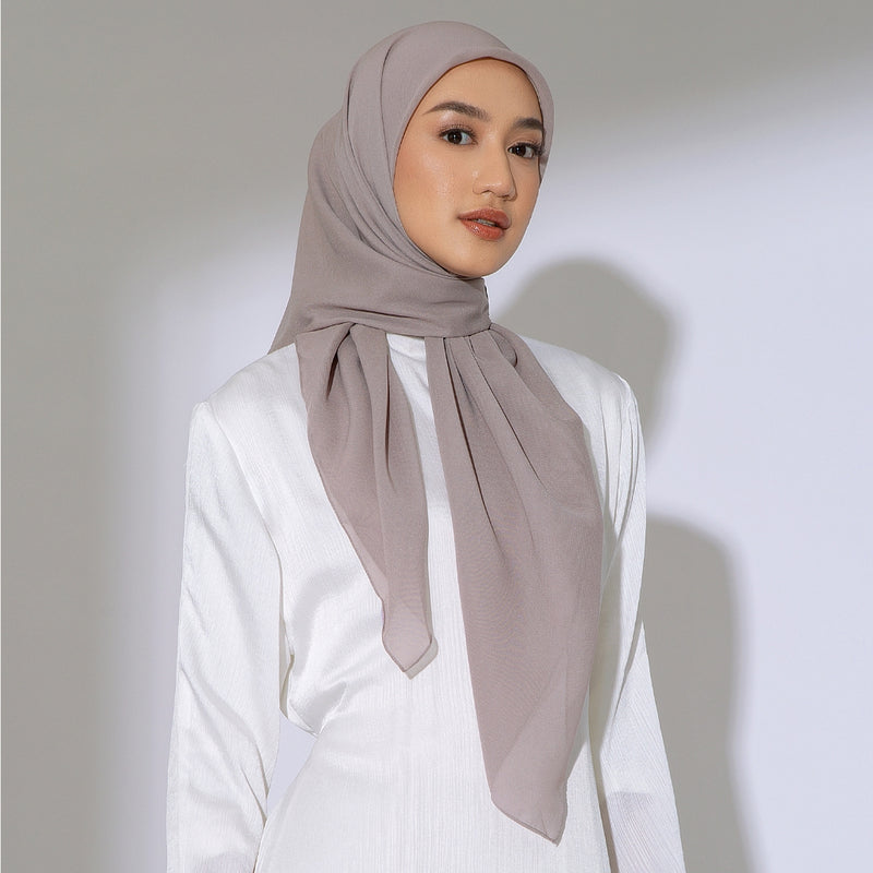 Polly Cotton ( Hijab Segiempat Polly Cotton)