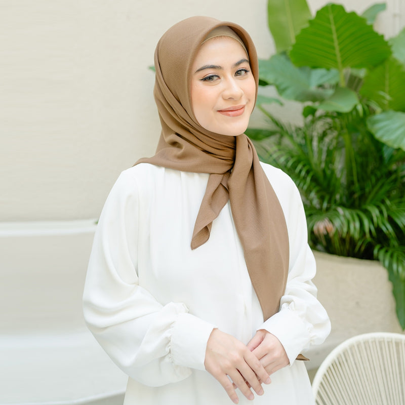 Sefa Voal (Hijab Segiempat Voal)